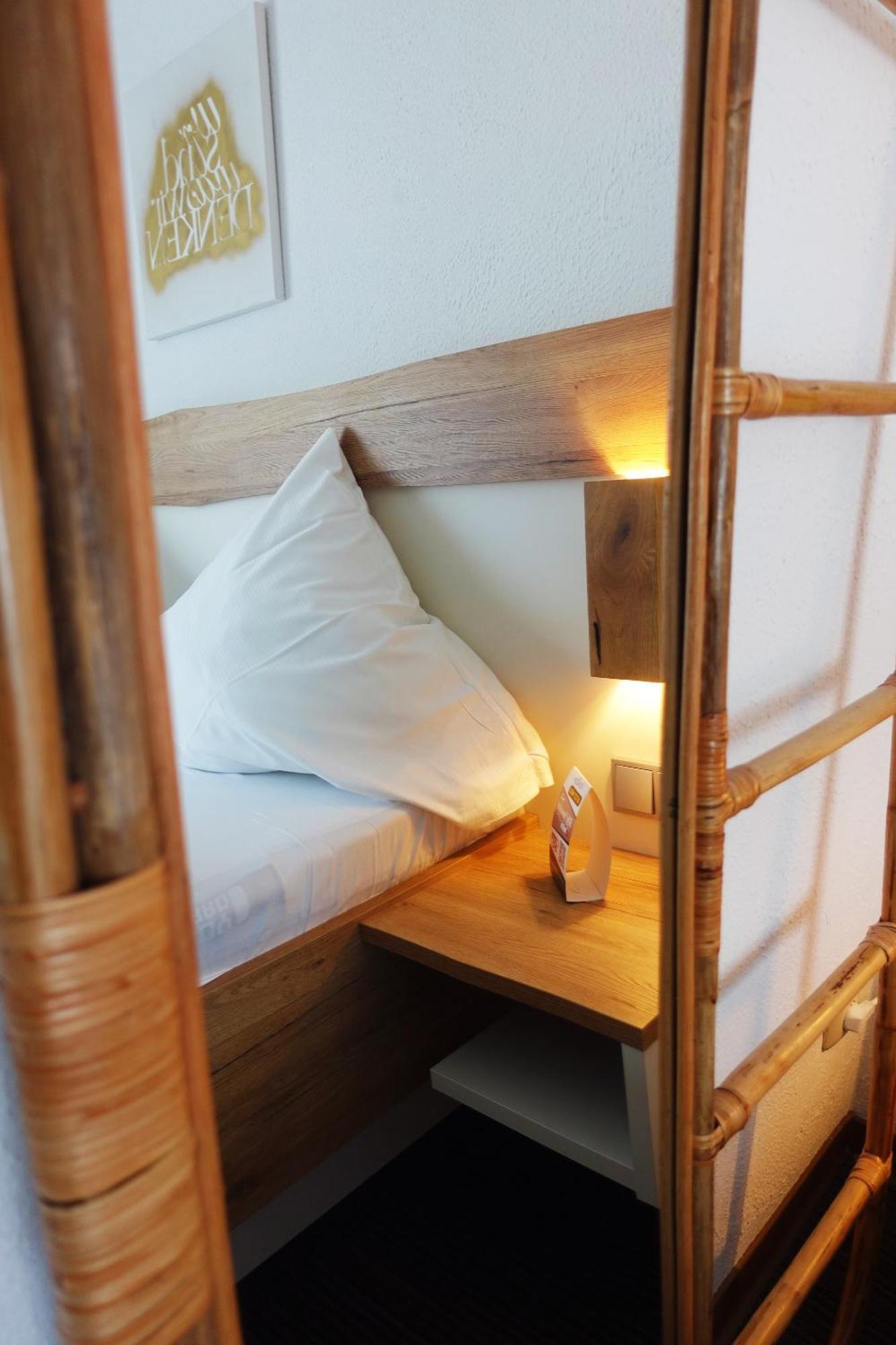 Hotel Berghof Wasserkuppe & Gaestehaus Fuldaquelle Gersfeld Ruang foto